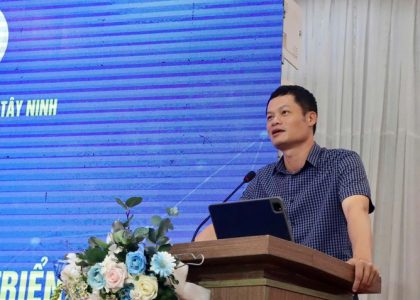 Nâng cao chất lượng đội ngũ quản lý và phát triển hạ tầng thương mại biên giới
