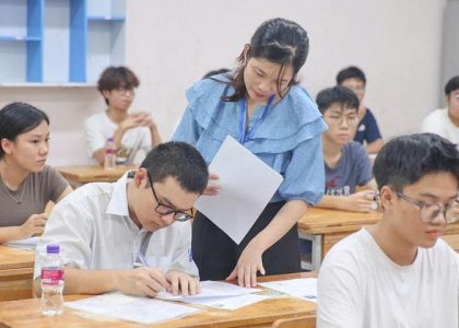 Hơn 1,2 triệu thí sinh cả nước bắt đầu làm bài thi tốt nghiệp THPTQG 2026