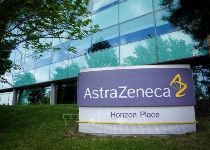 ‘Siêu thương vụ’ 400 tỉ USD ngành dược phẩm: AstraZeneca nhắm tới đối thủ Mỹ