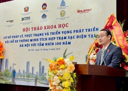 Hà Nội tìm lời giải cho bài toán bãi đỗ xe và hạ tầng sạc điện
